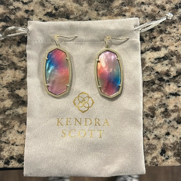 Kendra Scott Watercolor Earrings - Picture 1 of 1
